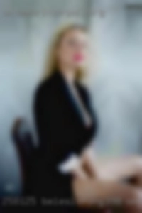 BelesloFong398 to be nude Quebec